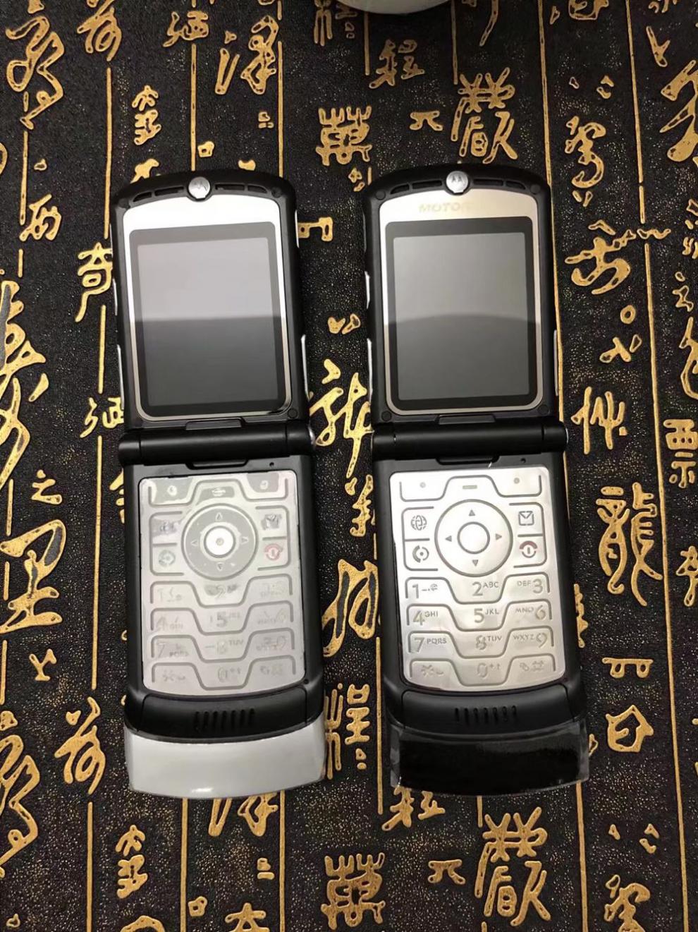 摩托罗拉v3手机刀锋经典怀旧v3ie翻盖情怀移动4g备用机v3ie银色64mb