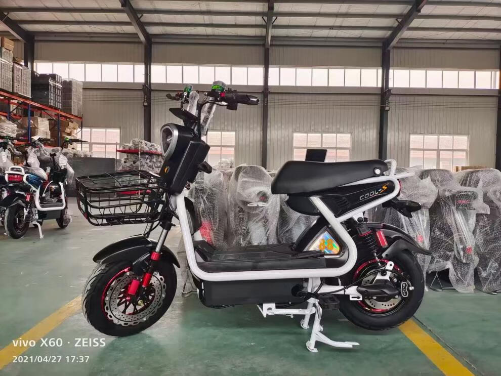 极酷电动车极酷s电动车双碟刹油刹电瓶车青年学生男女酷外卖车新国标