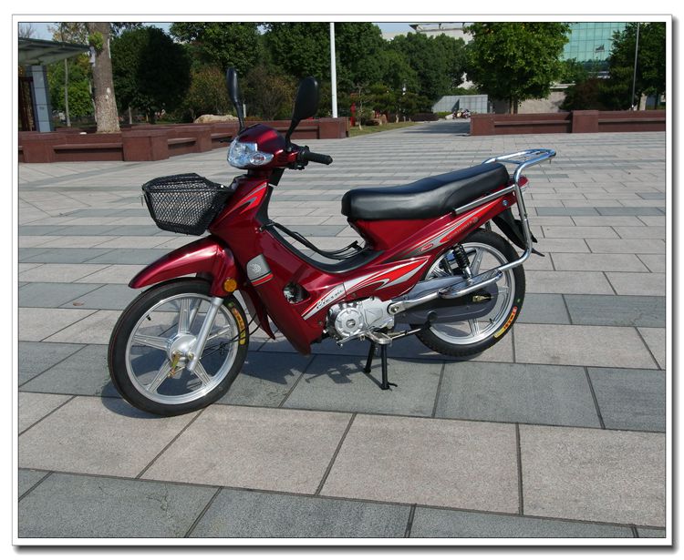 全新弯梁车110cc125cc摩托车燃油车国三国四都有国三黑色110公牛机