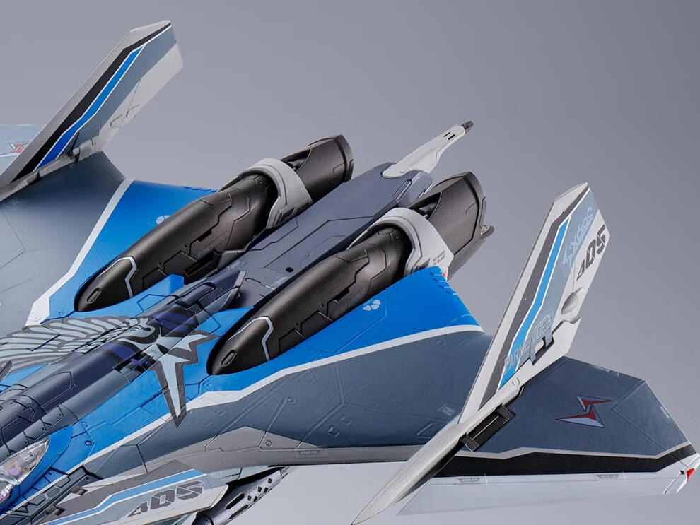 日版万代dx超合金macross超时空要塞vf31ax新剧场版疾风日版现货随机