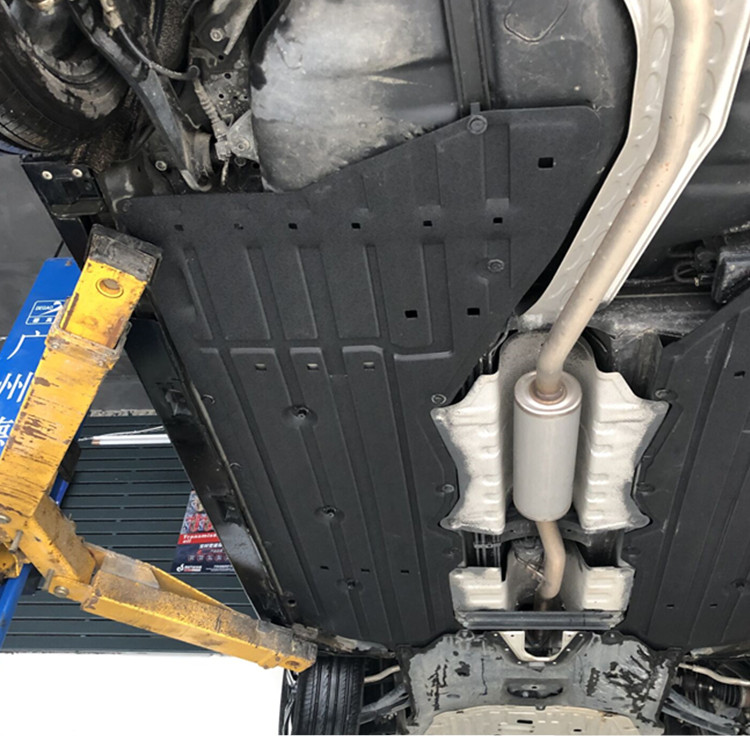 适用于于本田16181921款十代思域底盘车身两侧塑钢隔音挡板改装护板十