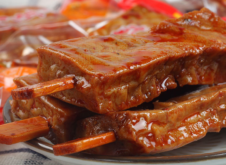 湖南特产辣爵士卤豆干香辣红油兰花干串即食香干麻辣豆腐干零食牛肉味