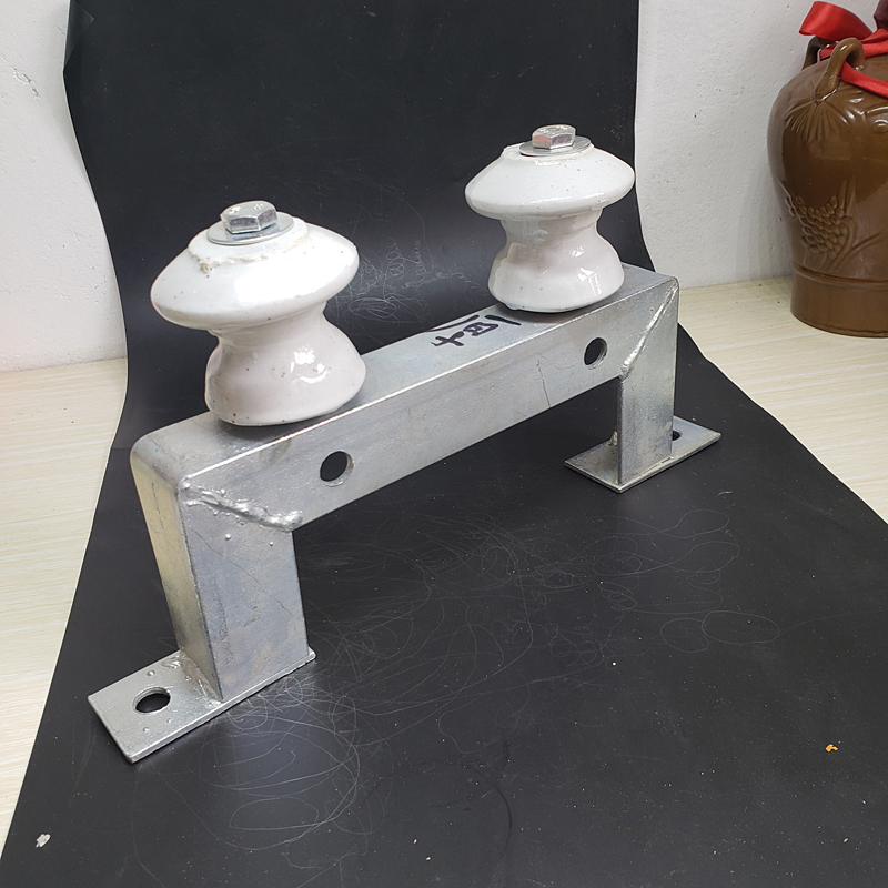 外墙电线固定支架瓷平弓型架墙壁加厚电线杆角铁龙门支架通横档支架