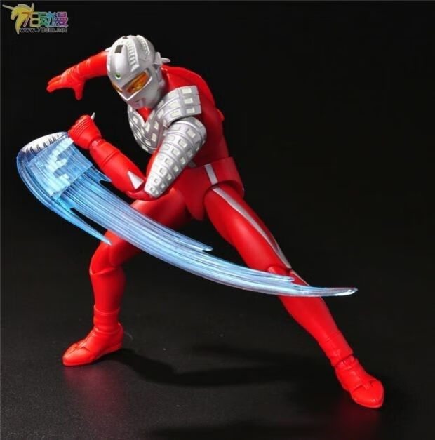 0七星侠赛罗之父可动模 超人赛文加披风19cm14关节可动【图片 价格