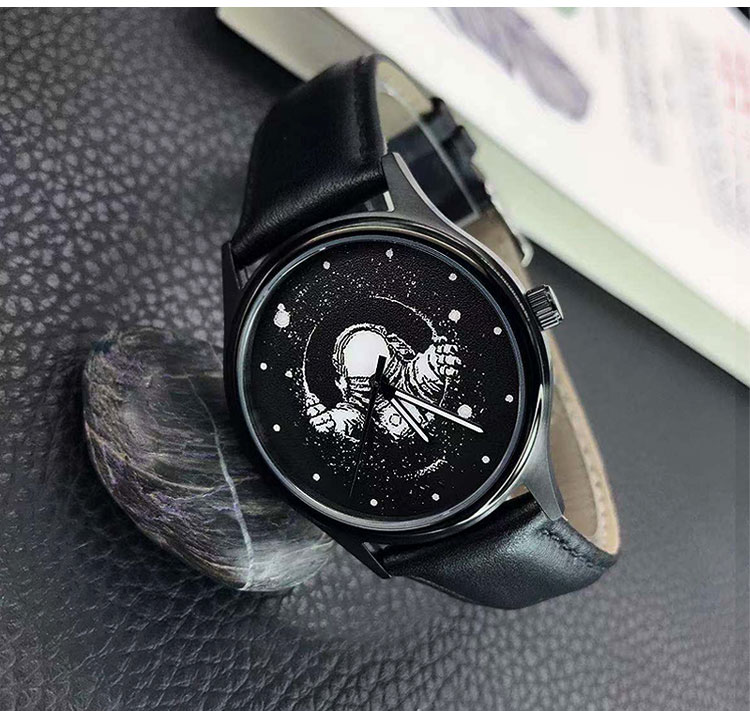 虫洞概念手表虫洞概念宇航员小众潮流创意定制时尚初高中学生手表男女