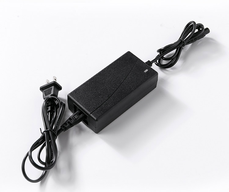 两轮平衡车三孔插头圆头42v2a通用充电器阿尔郎电源适配器配件36v