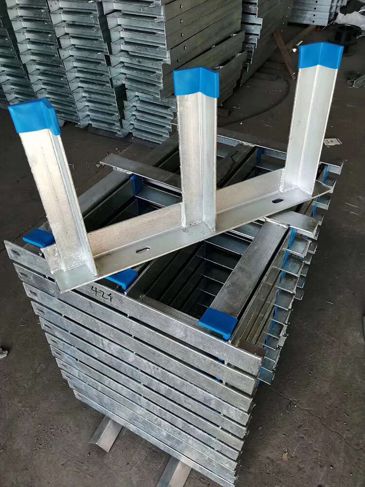 电缆支架隧道管廊沟热浸镀锌角钢托架电力管道角铁可定制
