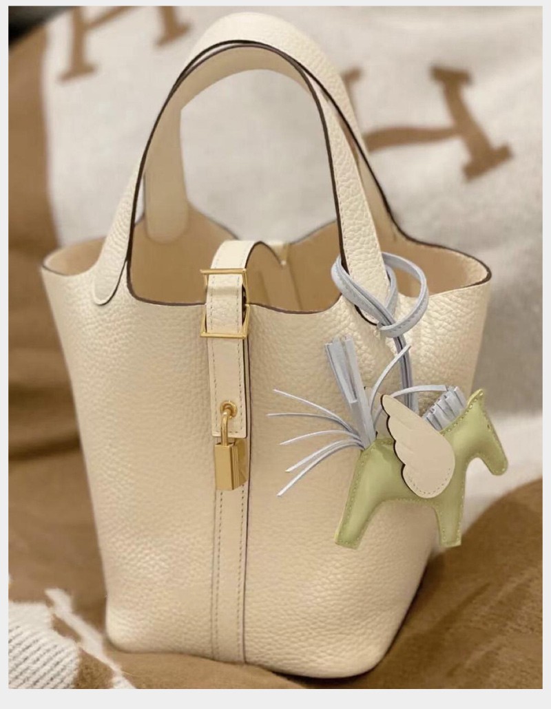 hermes爱马仕 picotin look 18菜篮子 水桶包 h056289ck08 浅蓝色