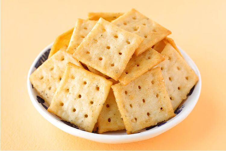 喀吱脆薯脆油炸薄饼干散装自选薯片批发网红休闲食品