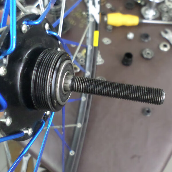 骑行运动 自行车配件 恒染(hengran) 山地车改装轴后轮轴承轴滚珠花鼓