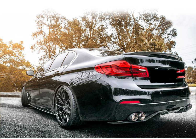 适用于22款宝马新5系改装前唇后唇525530li黑武士mp套件包围前铲尾翼m