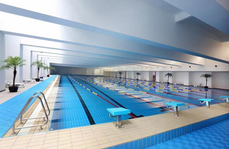 标准比赛专用防滑泳池出发台游泳跳水台组装式可调节一级跳台 玻璃钢