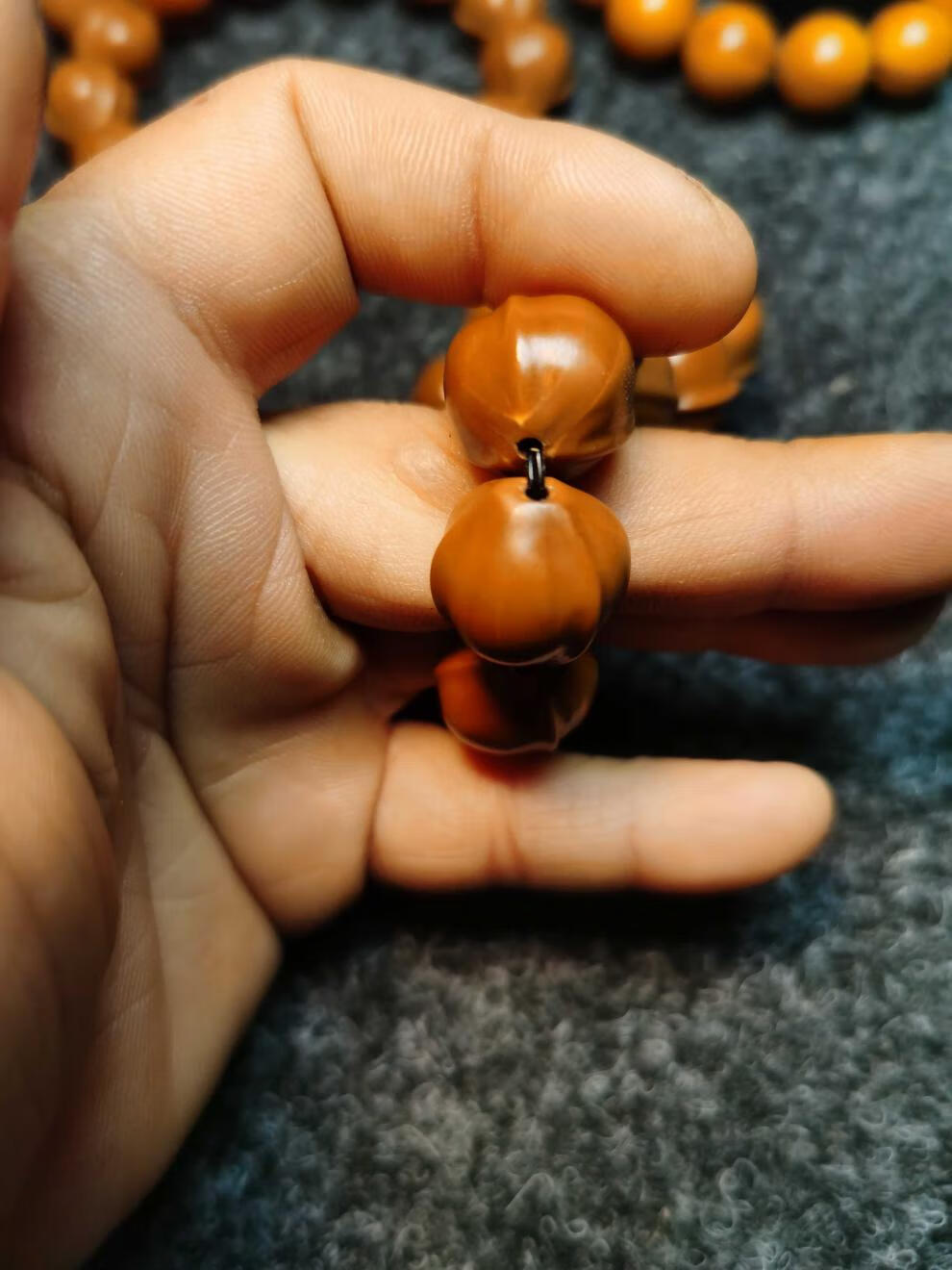 接近正圆鲨鱼背橄榄核文玩手串手持脖挂短圆橄榄胡男女手链175cm13颗