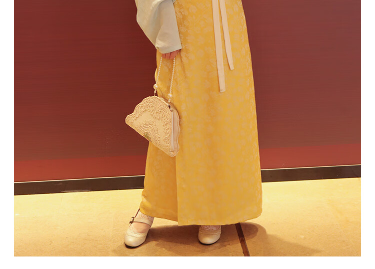 汉服女秋款宋制飞机袖对襟衫提花两片裙旋裙两片裙精白预售xl