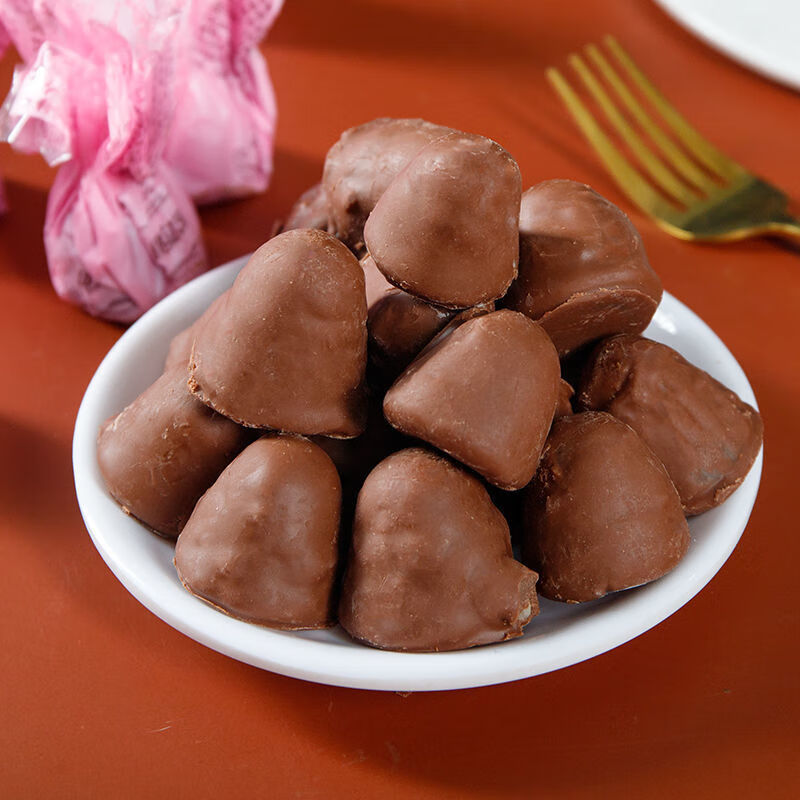 酒心巧克力传统老式怀旧喜糖年货夹酒心巧克力糖果休闲零食酒心巧克力