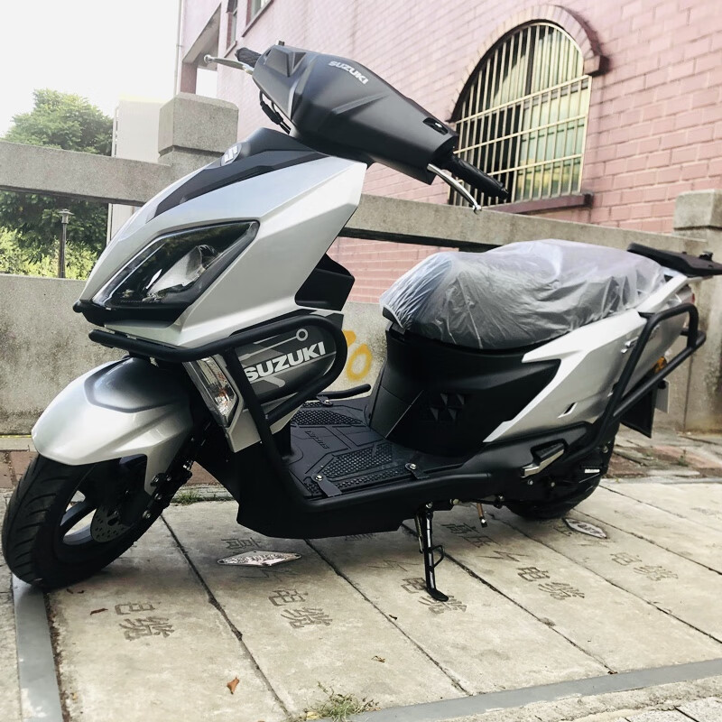 世锋适用于轻骑铃木uy125保险杠踏板车前后保护杠加厚防摔杠前挡改装