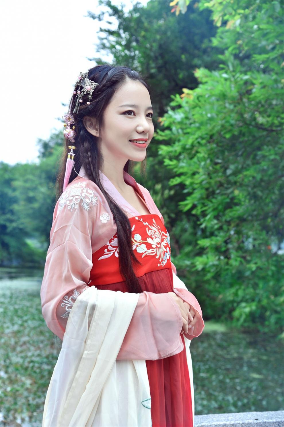 新款汉服女齐胸襦裙传统汉唐装刺绣仙女服现货中国风 红媚 上衣 襦裙