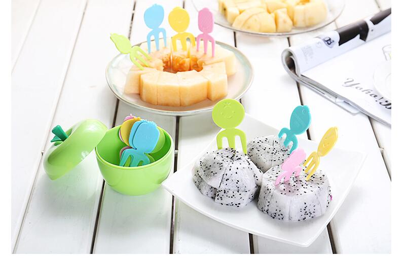 2018新品,可爱白鲸卡通水果叉创意时尚水果签 儿童水果牙签 树梢小鸟