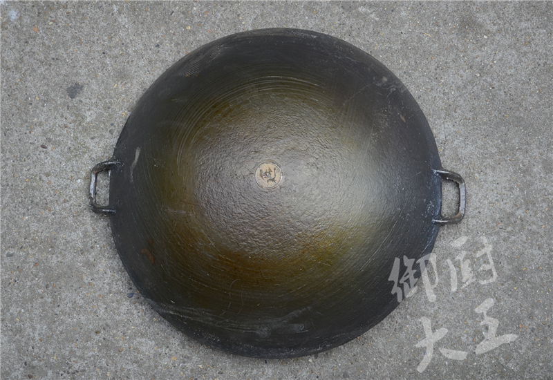 3270cm大锅36传统老式生铁锅50双耳炒锅无涂层铸铁锅圆底家用 32cm