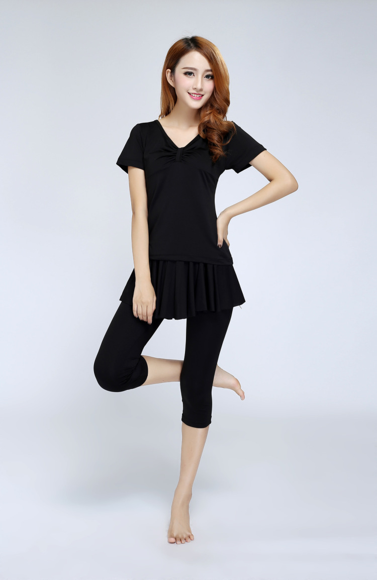 时尚休闲广场舞服装新款套装短袖成人女舞蹈服装老年拉丁舞裙裤套装