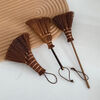 Mo Peng broom specializes in sweeping hair dust, small broom to sweep away bad luck, desktop mini broom, portable keyboard brush, crevice dust cleaning artifact, brown hair brush, desktop cleaning small broom, sweeping table, large broom style brown brush