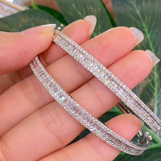 Jiajian jewelry 18k gold wedding diamond bracelet customized diamond ring loose diamond customized white 18k gold diamond bracelet women 18k white gold total 120 points diamonds 10 grams