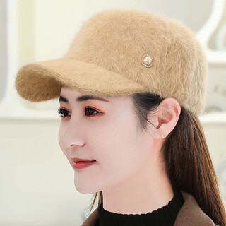 Douqian hat women's autumn and winter new style women's fashionable age-reducing high-end baseball cap warm and fashionable furry knitted khaki color