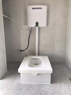 Wall horizontal row rear lower row squat toilet heightened desktop wall row squat toilet rear horizontal row squat toilet toilet rear drainage no need to dig pit with trap + sewage pipe + water tank package rear entry rear row does not face the wall