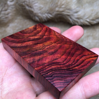 Xianzhi ancient work, authentic hainan huanghuali wood, wushi brand, haihuang ping'an brand, old material, men's and women's pendants, pendants, lovers' gifts, wushi brand