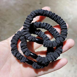 Wanshi fei shirt sleeve hoops women's collar rings cuffs armbands roll up sleeves arm rings anti-slip tightening magic device fixing magic device buckles black pair