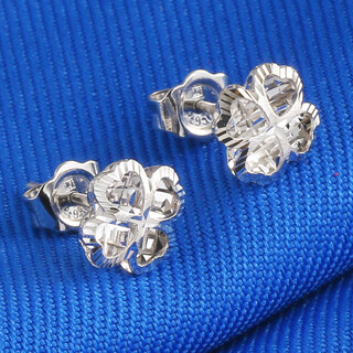 Qianying jewelry platinum earrings pt950 women's platinum earrings earrings earrings with gold plugs lucky four-leaf clover hollow heart heart shape simple and fashionable young people give their girlfriends gifts platinum pt950 general goods