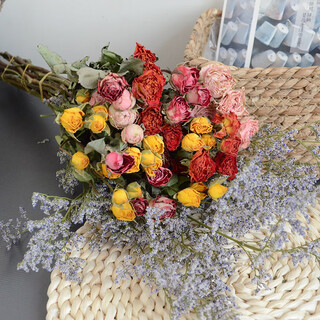 Aiman flowers real flowers multi-headed small roses dried flowers yunnan air-dried diy small fresh ins bouquet living room decoration ornaments stunning bubble four colors 10 pieces dried flower bag