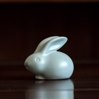 Rudao ru kiln rabbit tea pet tea ceremony accessories ceramic jade rabbit tea mat ornaments little rabbits can be raised and split ru porcelain zodiac tea play tianqing ru kiln-rabbit tea pet small size