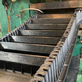 Ben xinnong customized rubber nylon conveyor belt herringbone pattern wear-resistant ring conveyor belt sand and gravel industrial heat-resistant high temperature skirt belt large angle conveyor belt 300mm