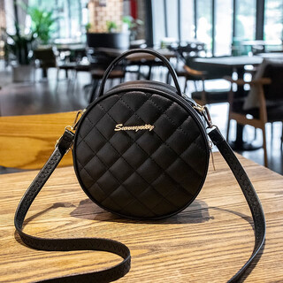 Queen trip fashion rhombus small round bag 2023 new bag women's korean version trend niche single shoulder crossbody bag black