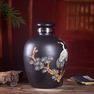 Jingdezhen carved wine jar 10 jin jin is equal to 0.5 kg 20 jin jin is equal to 0.5 kg 30 jin jin is equal to 0.5 kg 50 jin jin is equal to 0.5 kg ceramic wine jar wine bottle hand carved wine jar 50 jin jin is equal to 0.5 kg with faucet