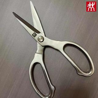 Zwilling germany imported high-quality stainless steel scissors multi-functional all-steel one-piece scissors household scissors kitchen special chicken bones