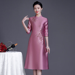 Should i celebrate my mother-in-law's cheongsam and mother's wedding dress and banquet dress 2024 new wedding dress large size high-end temperament spring and summer 803# pink 3xl