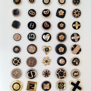 French high luxury creative design gold and black buttons clothing accessories versatile universal cufflinks metal buttons 6 pcs