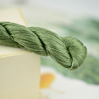 Other embroidery craftsmen no. 45 su embroidery solid color embroidery thread mulberry silk thread material embroidery hunan embroidery wrapping thread green medium sea green embroidery thread no. 4 5 small