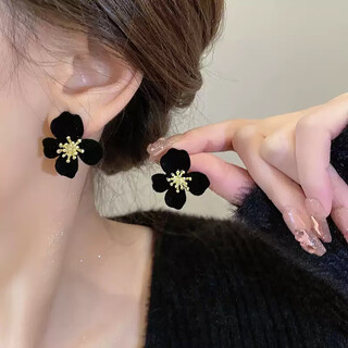 Idel niche design french light luxury high-end temperament black flower earrings women's unique earrings 2025 new earrings a4x105 black flower e3176