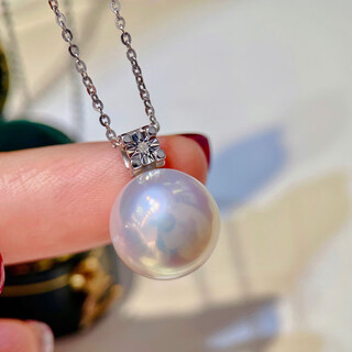 Xuan yong australian white pearl pendant gold new version of the princess cow head natural. natural sea water australian white extremely bright round single necklace 18k gold 10-11 sea water australian white with slight flaws