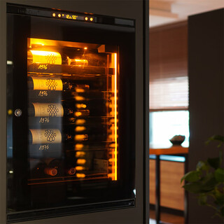 Vansney specializes in imported fully embedded wine cabinet eurocave constant temperature wine cabinet wine beverage cabinet cold drink beer refrigerated storage cabinet fresh storage cabinet refrigerated cabinet v-insp-s