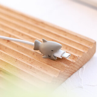 Baiyuan cord biter data cable protective cover universal mobile phone charging cable anti-breaking twisting connector cartoon anti-breaking gray shark cute data cable protective cover