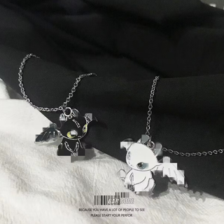 Cartoon black and white night fury double dragon necklace for men and women, ins hip-hop personality couple pendant, bestie pair, hanging accessories trendy, black and white night fury double dragon necklace, two pack