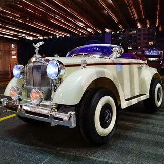 萨玛特遥控汽车儿童电动车四轮劳斯莱斯老爷车男孩女宝摇摇玩具车可坐人 白色