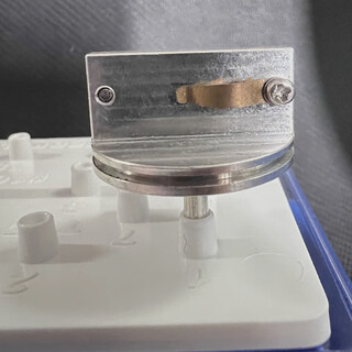 Scanning electron microscope with clamp sample stage sem electron microscope nail-shaped brass fei electron microscope fib clamp stage 25mm 25mm (1 piece) in stock