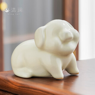 Qinglan ru kiln tea pet ornaments can be opened to raise creative tea accessories for home and office zodiac pig kung fu tea accessories