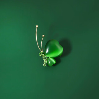 Quamer gold store model emerald butterfly brooch, high-end female classical temperament corsage, cheongsam suit pin, anti-leaking green