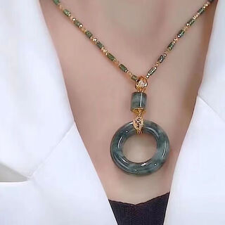 Xiandie designer light luxury fashion peace buckle pendant necklace 2024 new style personalized versatile retro necklace accessories for women